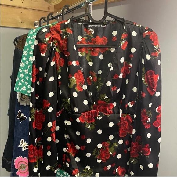 NWOT Zara Blouse Romantic style - Picture 3 of 13
